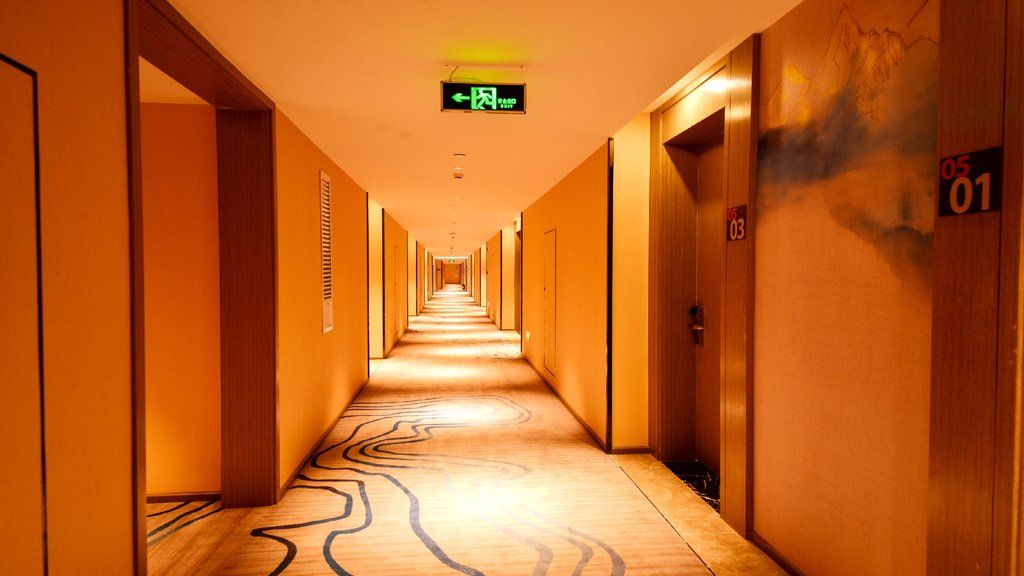 Holiday Inn Express Lhasa Potala Palace, An Ihg Hotel Екстер'єр фото