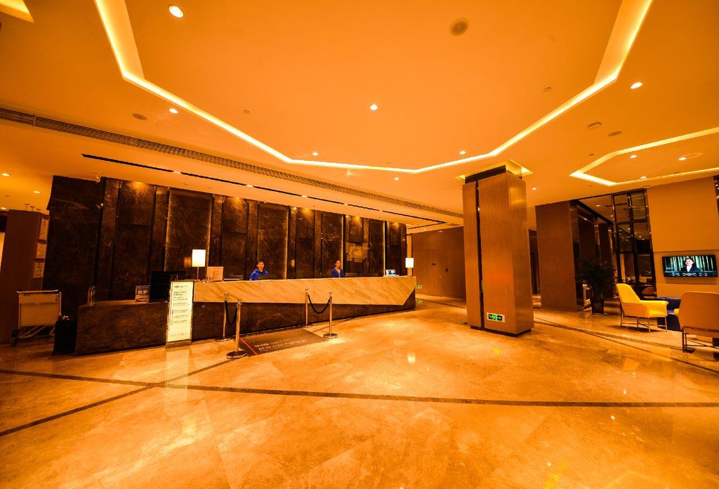 Holiday Inn Express Lhasa Potala Palace, An Ihg Hotel Екстер'єр фото