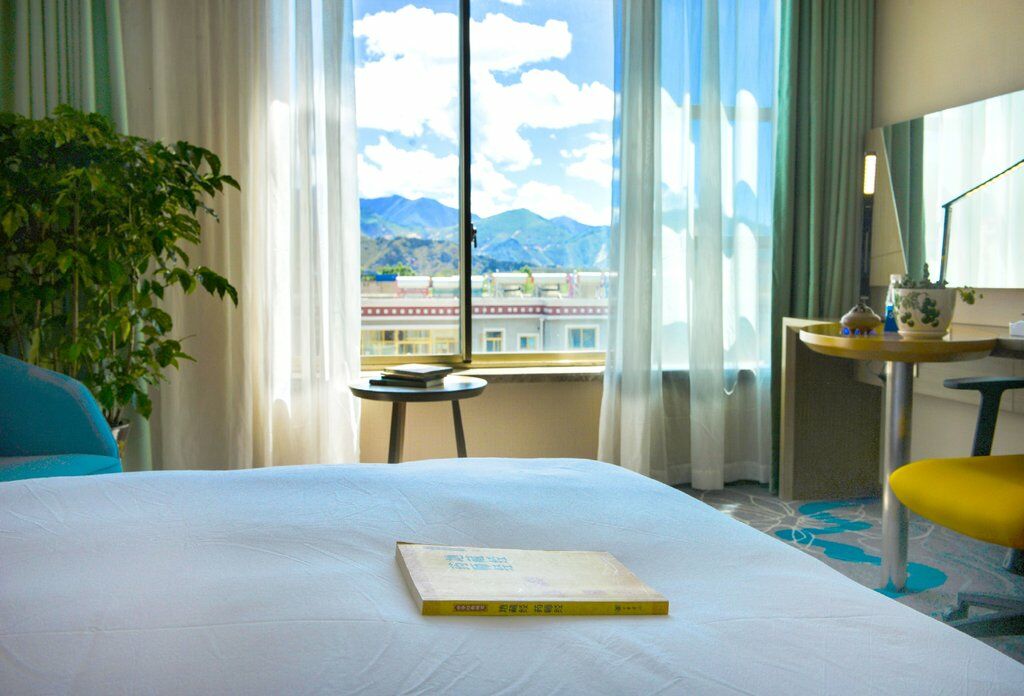 Holiday Inn Express Lhasa Potala Palace, An Ihg Hotel Екстер'єр фото
